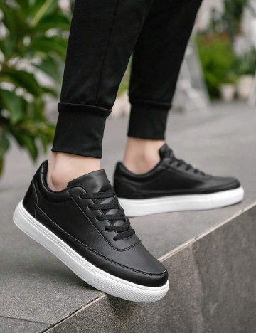 
						Adidasi SHEIN, negru