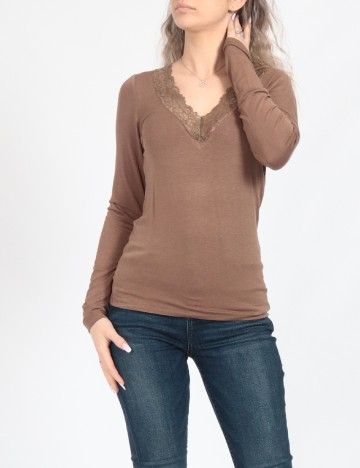 
						Bluza Vero Moda, maro