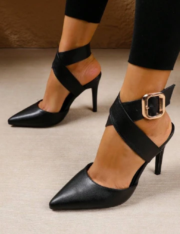 Pantofi SHEIN, negru Maro