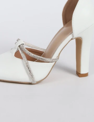 Pantofi SHEIN, alb