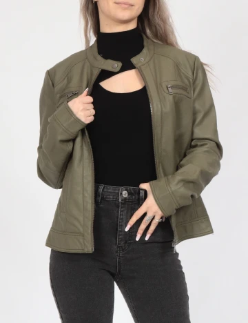 Jacheta Only, verde
