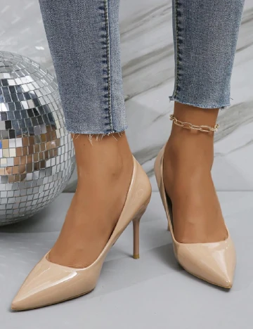 Pantofi SHEIN, crem