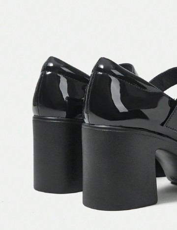 Pantofi SHEIN, negru