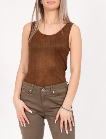 
						Body Vero Moda, maro