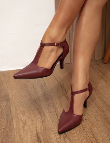 
						Pantofi SHEIN, visiniu