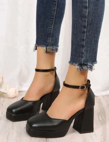 Pantofi SHEIN, negru