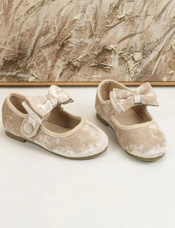 Pantofi Shein Kids, crem