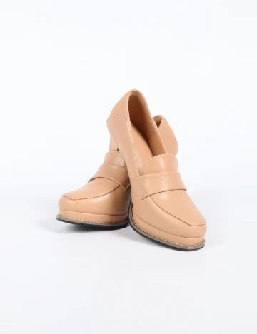 Pantofi SHEIN, crem