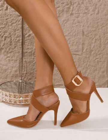 Pantofi SHEIN, maro
