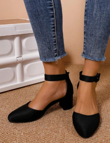 Pantofi SHEIN, negru