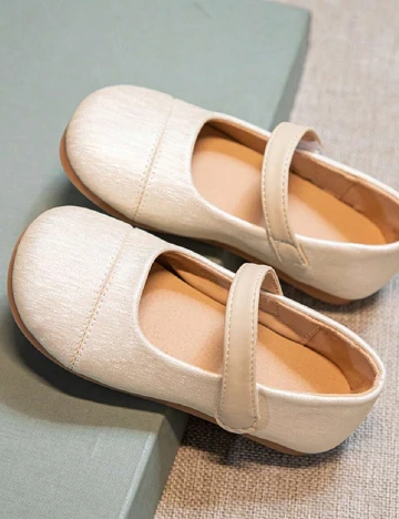 Pantofi Shein Kids, crem