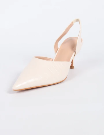 Pantofi SHEIN, crem