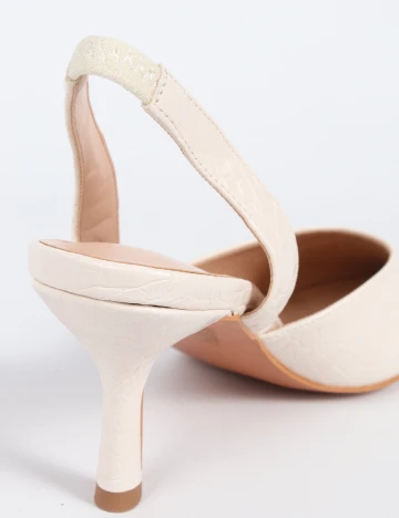Pantofi SHEIN, crem