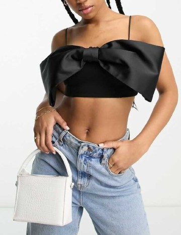 
						Top Stradivarius, negru