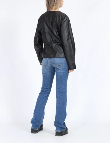 Jacheta Only, negru