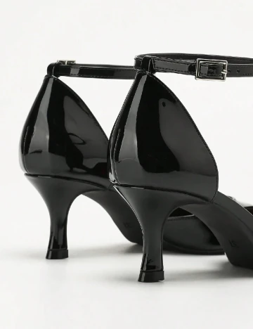 Pantofi SHEIN, negru