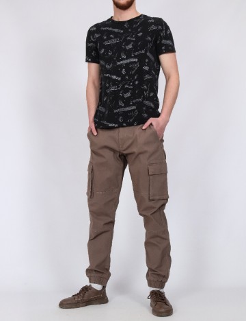 
						Pantaloni Only, maro