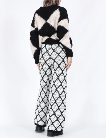 Pantaloni Pieces, alb/negru