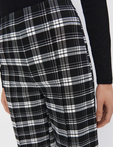 Pantaloni Mohito, alb/negru