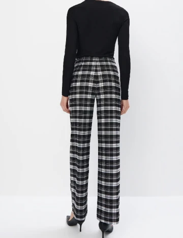 Pantaloni Mohito, alb/negru