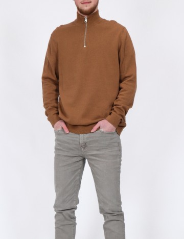 
						Bluza Only, maro