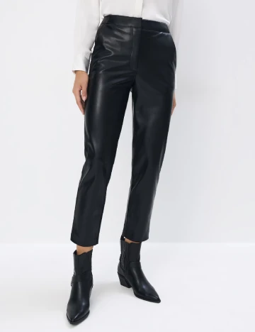 Pantaloni Mohito, negru