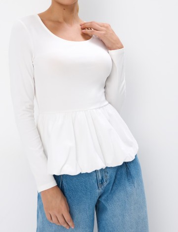 
						Bluza Mohito, alb