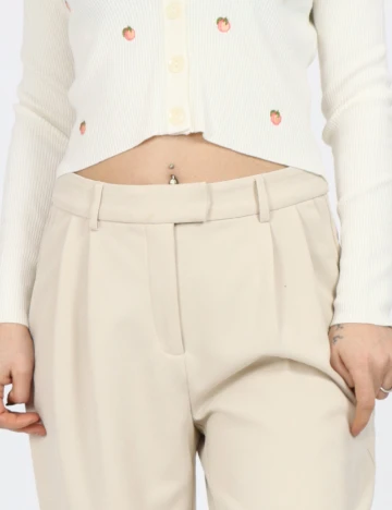 Pantaloni Only, crem