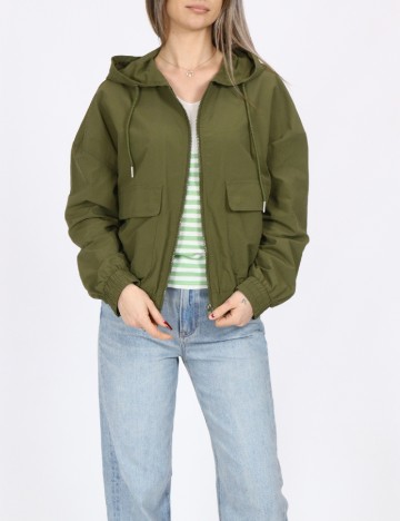 
						Jacheta Only, verde