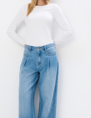 
						Bluza Mohito, alb