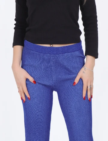 Pantaloni Something New, albastru Albastru