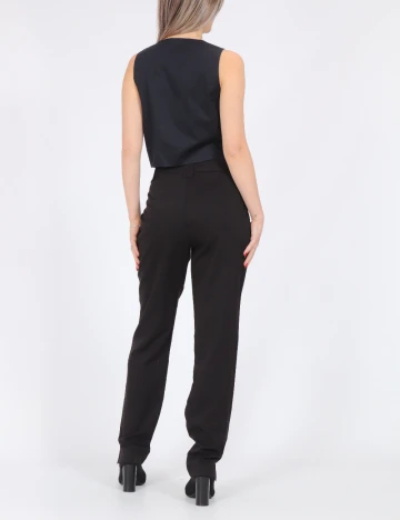 Vesta Vero Moda, negru