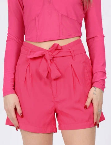 Pantaloni scurti Only, roz