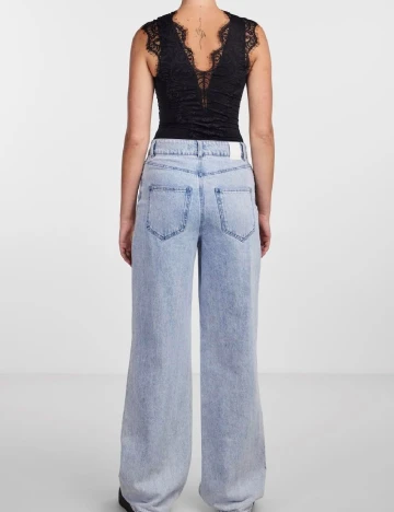 Body Pieces, negru
