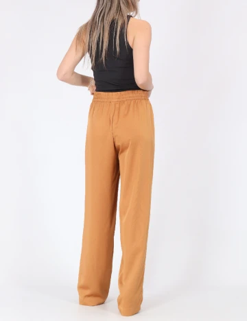 Pantaloni Vero Moda, maro