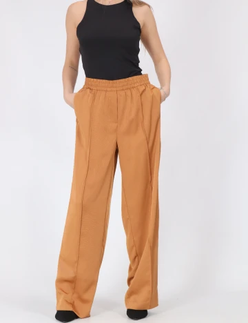 Pantaloni Vero Moda, maro