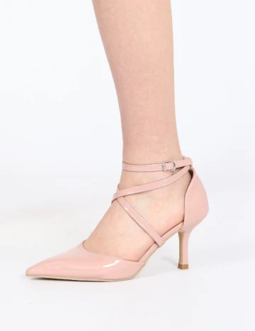 Pantofi SHEIN, roz