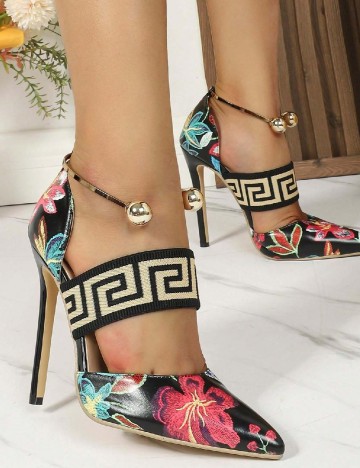 Pantofi SHEIN, floral