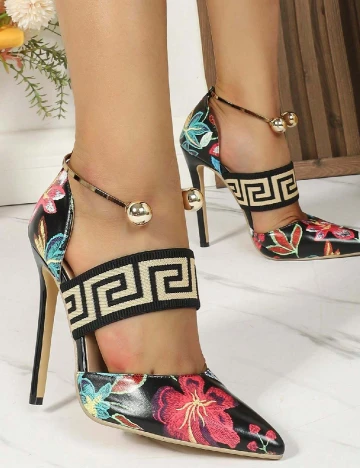 Pantofi SHEIN, floral Floral print