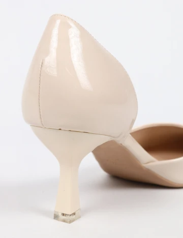 Pantofi SHEIN, crem