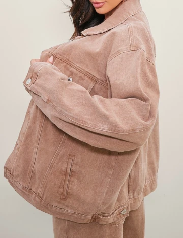 Jacheta Oversize PRETTYLITTLETHING, maro