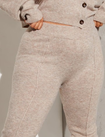 Pantaloni PRETTYLITTLETHING, crem