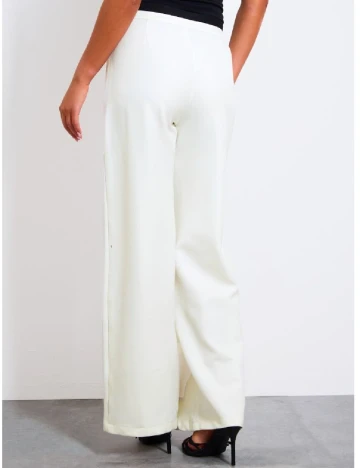 Pantaloni PRETTYLITTLETHING, ecru