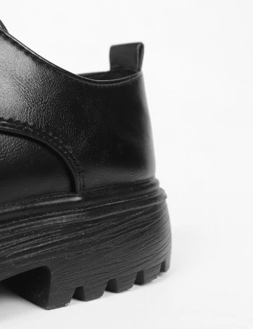 Pantofi SHEIN, negru