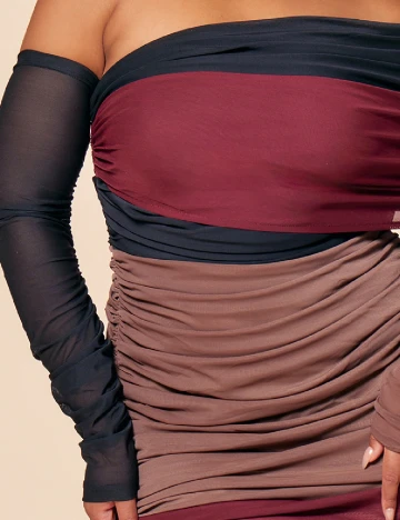 Rochie scurta PRETTYLITTLETHING Plus Size, mix culori Mix culori