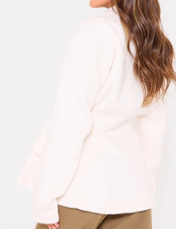 Sacou PRETTYLITTLETHING, alb Alb