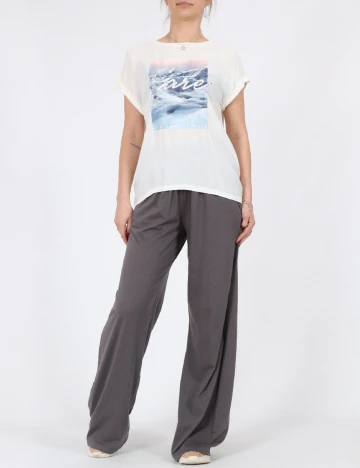 Pantaloni PRETTYLITTLETHING, gri