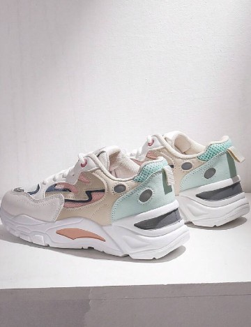 Adidasi SHEIN, mix culori