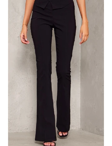 Pantaloni PRETTYLITTLETHING, negru