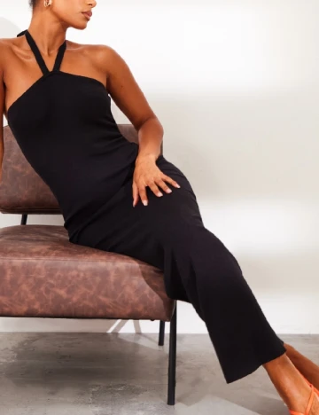 Rochie lunga PRETTYLITTLETHING, negru Negru